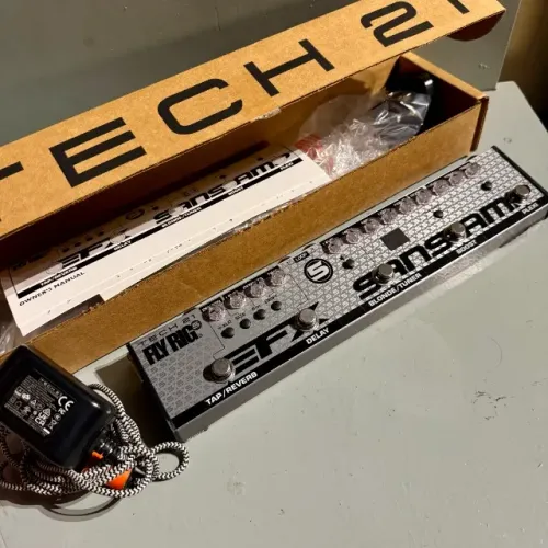 Pedal Fly Rig 5 v2 SansAmp Tech21 NYC