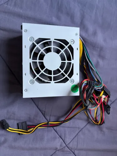 Fonte computador SFX 200W Pixxo PL 200 - Bivolt