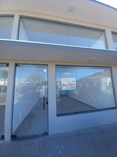 Sala Comercial com ambiente amplo e versátil. Ideal para escritório, comércio ou prestação