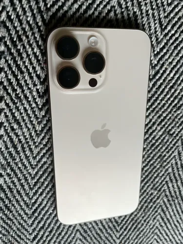 Iphone 16 pro max 