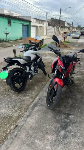 Motos para aluguel semanal bajaj Dominar 160