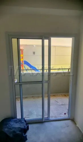 Apartamento a venda, com 2 dormitórios,1 banheiro ,varanda, 44m², sem vaga, no Tremembé