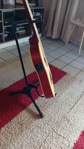 Vendo violão Tonante novo