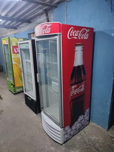 Geladeira Expositora Coca 500 litros 