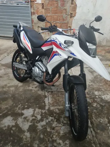 XRE 300