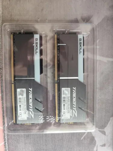 Memoria Ram 16GB 2x8 4000MHZ