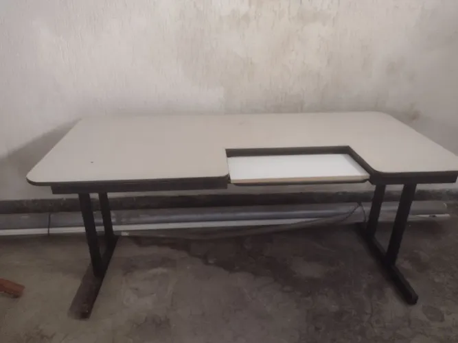 Mesa de Escritório