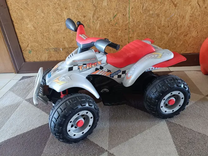 Quadriciclo elétrico infantil 
