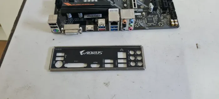 PLACA MÃE GIGABYTE AORUS B360M GAMING 3