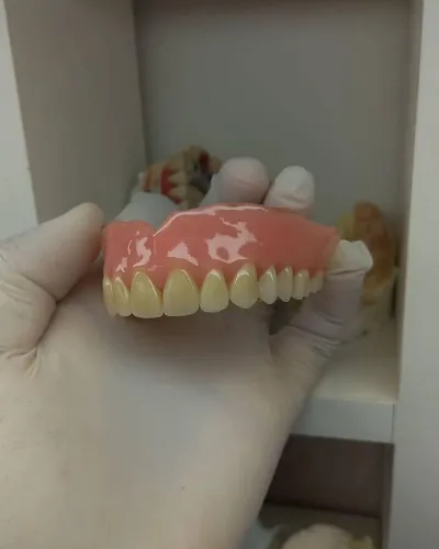 Dentaduras próteses dentárias