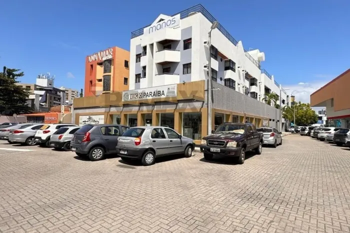 FLAT PORTEIRA FECHADA COM 27,33M², EM TAMBÁU, À 50MTS DA PRAIA, EM FRENTE AO HOTEL TAMBAÚ,
