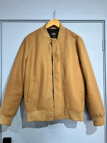 jaqueta bomber zara masculina camel G