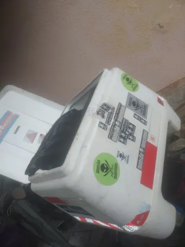 Bau para moto com suporte