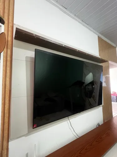Painel com rack off write MDF