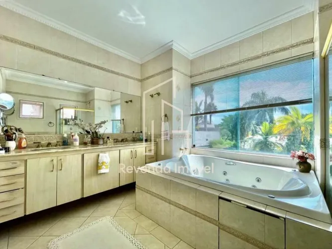 Casa linda com 4 suites no Cond São Paulo II em Cotia