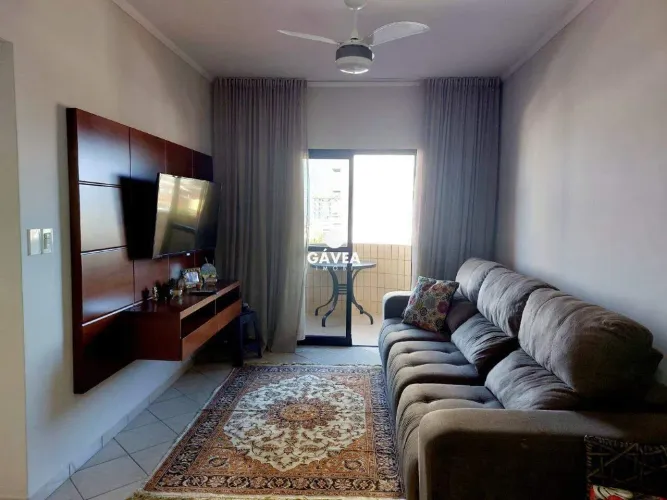 Apartamento à venda no Caiçara em Praia Grande.