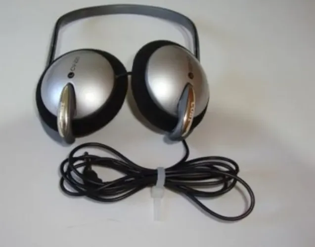 Fones de Ouvido Vintage Coby.