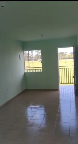Alugo casa