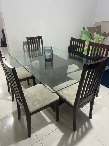 Mesa de jantar de 6 cadeiras