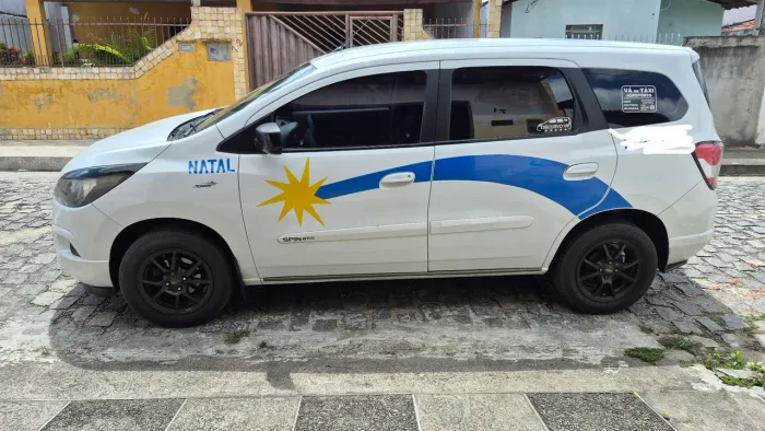 Chevrolet Spin LT 1.8 8V Econo.flex 5P Mec. 2015