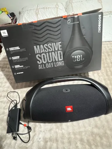 Caixa JBL bombox 2