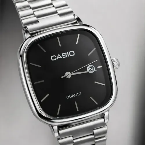 Relógio Casio de Alto Padrão Prata com Visor Preto Vintage + Caixa Casio com Velcro