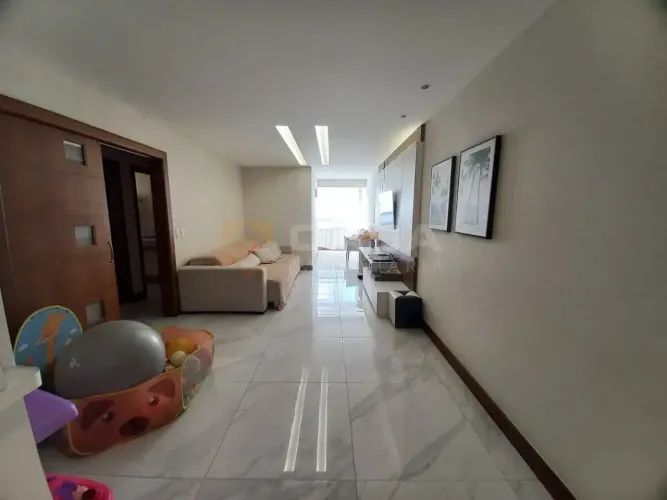Apartamento com 3 quartos, 1 suíte, 2 vagas Excelente apartamento à venda com vista pro