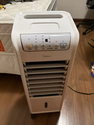 Climatizador portátil frio Midea AKAF1 cor branco 110v