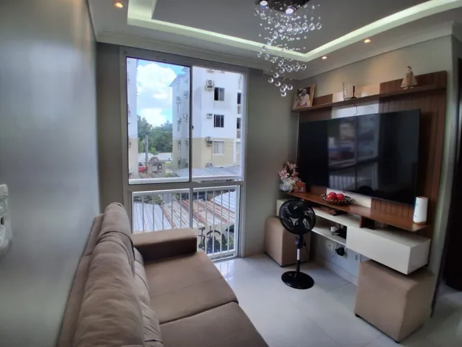 VENDO APARTAMENTO LINDÍSSIMO E TODO REFORMADO
