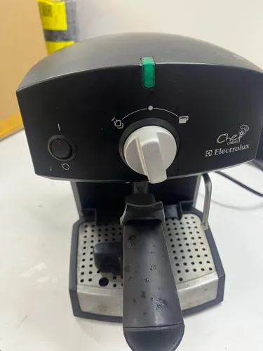 cafeteira expressa Electrolux Chef Crema