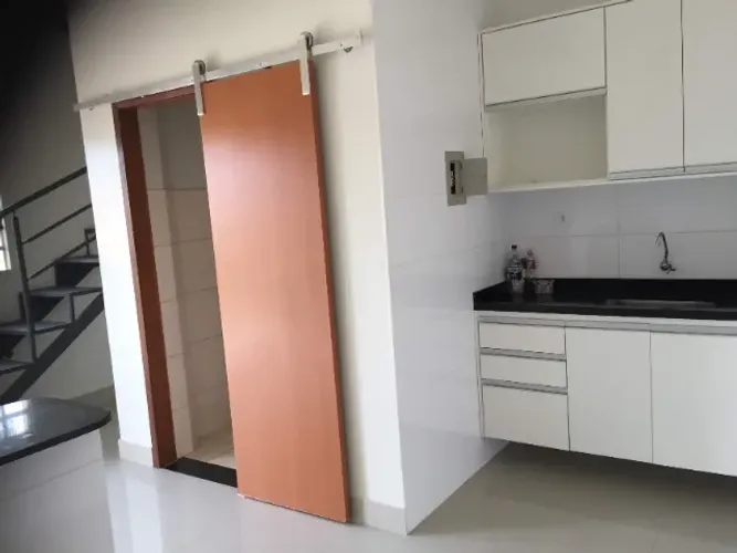 ALUGO APARTAMENTO COM UM QUARTO