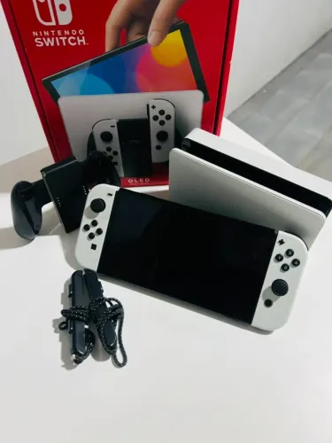 Nintendo Switch OLED (aceito negociar o preço)