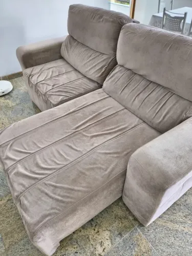Sofá retrátil e reclinável