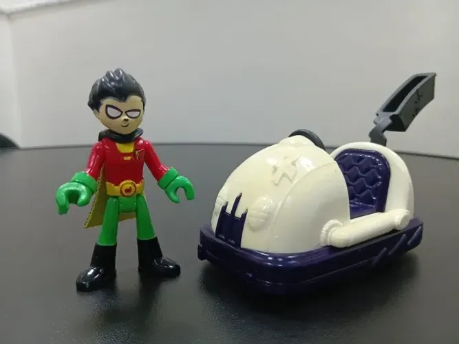ROBIN JOVENS TITAS COM CARRO IMAGINEXT