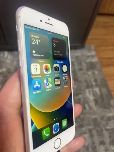 iPhone 8