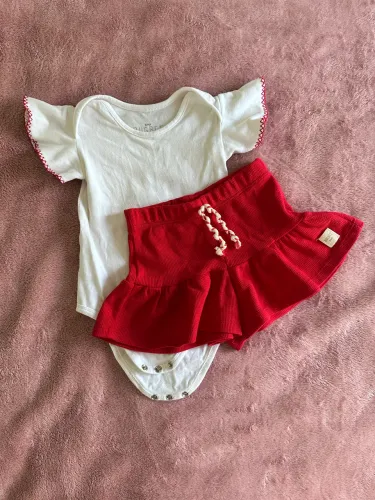 Conjunto Body e Short Saia BUGBEE