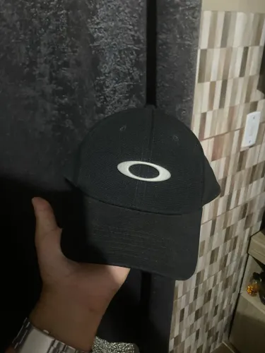 Boné oakley tincan original, tamanho L, zerado