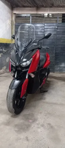 Xmax 250 R$ 23.400