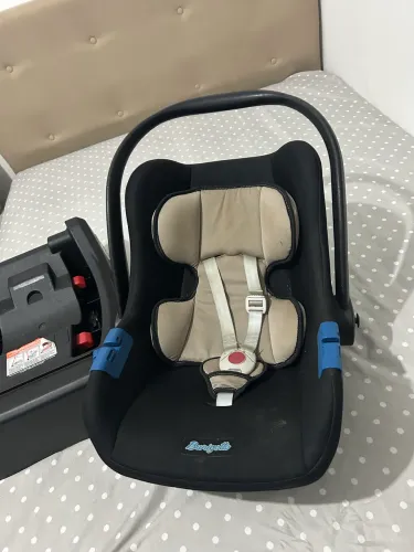 Bebê conforto + Base BURIGOTTO