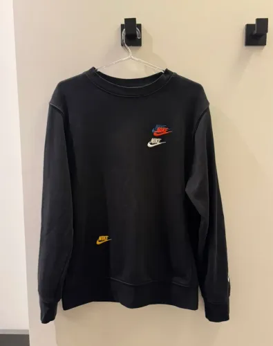 moletom nike multi swoosh