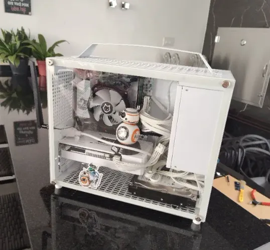 PC Gamer compacto Ryzen 7 3700X RX 6500XT 16GB memória SSD 512GB