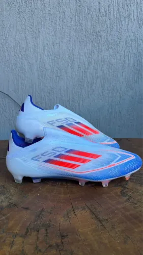 CHUTEIRA SEM CADARÇOS F50 ELITE CAMPO