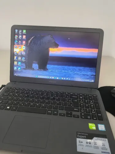 Notebook Samsung i7 12 GB de RAM placa de vídeo dedicada de 2 GB 