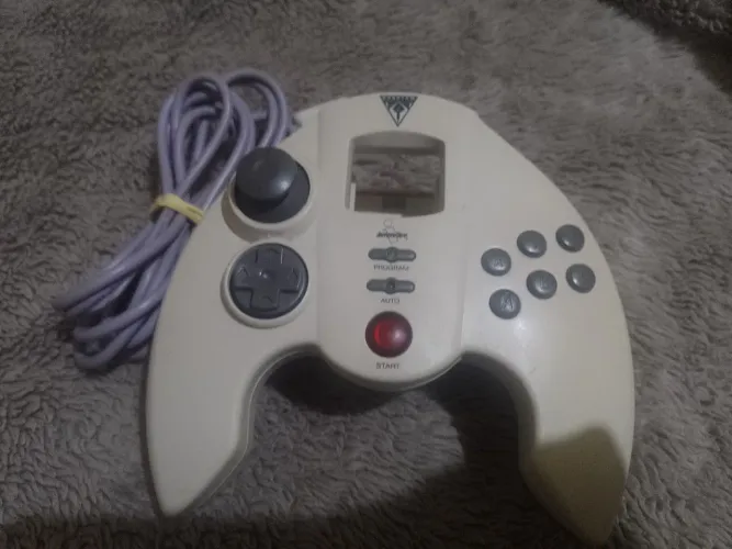 Vendo controle pré-programado do Dreamcast leia a descrição o valor é fixo !!!