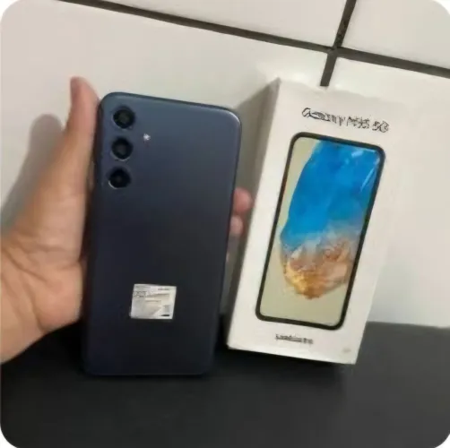 Celular M 35 praticamente novo 