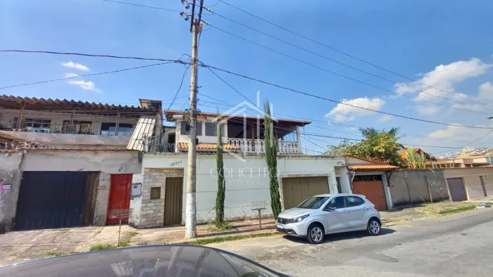 Casa com 4 quartos com habite-se