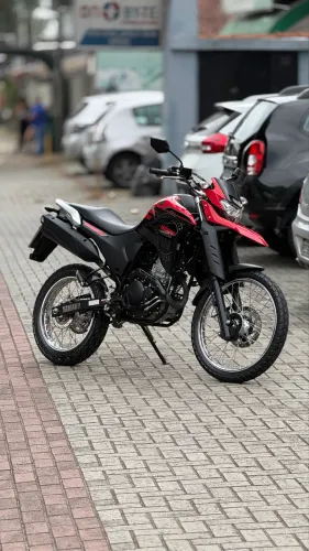 YAMAHA XTZ 250 LANDER 2024 - BAIXO KM