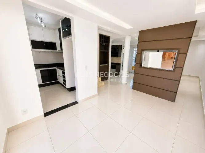 Condomínio Villa Flora | Casa à venda | Vossoroca, Votorantim, SP | 3 dormitórios 1 suíte 