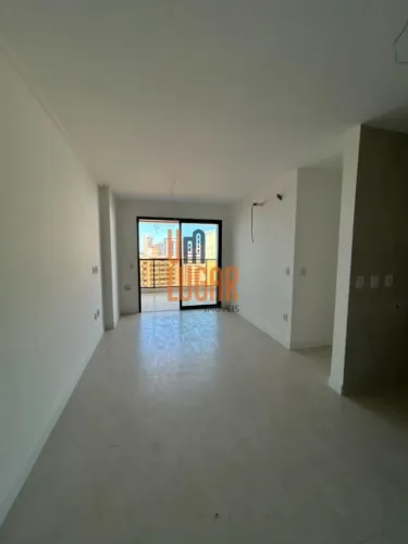 Um Lugar Imóveis vende: Apartamento com 2 quartos sendo 1 suíte Ed. Livelo Garden, Batista
