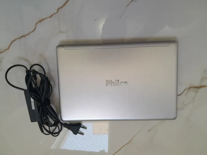 Notebook Super Novo Esteticamente só que não estar Funcionando. 
